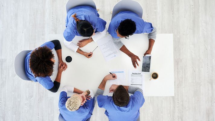 Telediario 1 - Examen MIR 2024: La mayor oferta de plazas de la historia