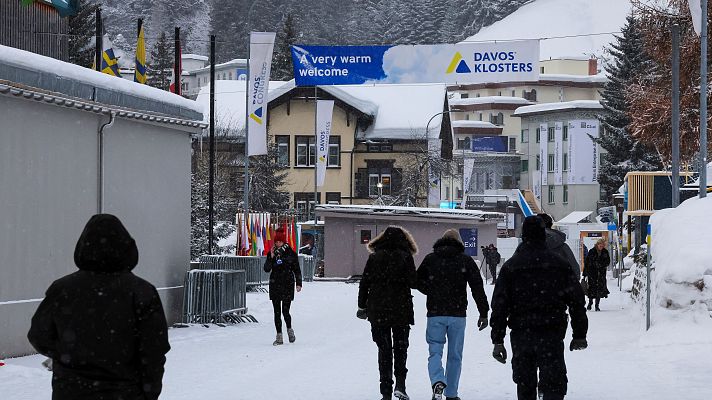 Telediario 1 - Davos más allá de las élites mundiales: así se vive el Foro en este pueblo suizo