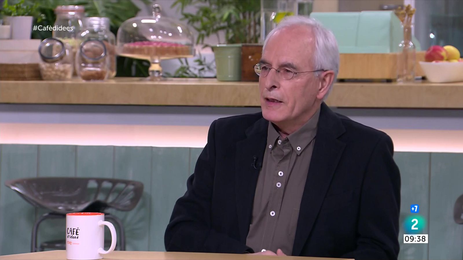 Antoni Beltran ens presenta el llibre 'Ensenya'm la llengua' - Cafè d'idees | Veure