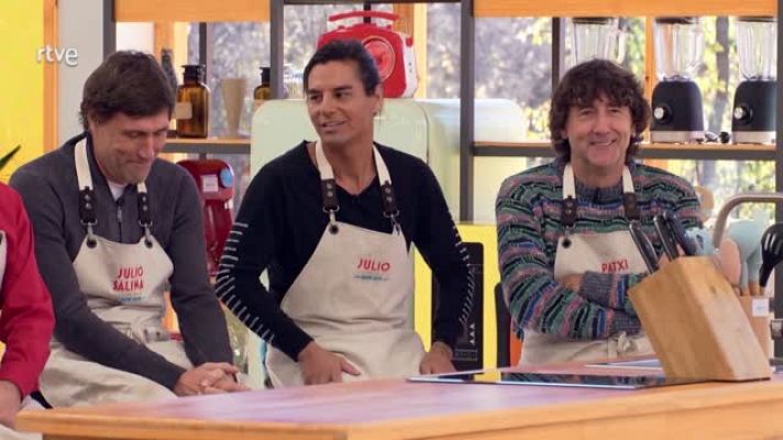 Bake off: famosos al horno - Primera bronca de los jueces, ¡qué desastre de torrijas!