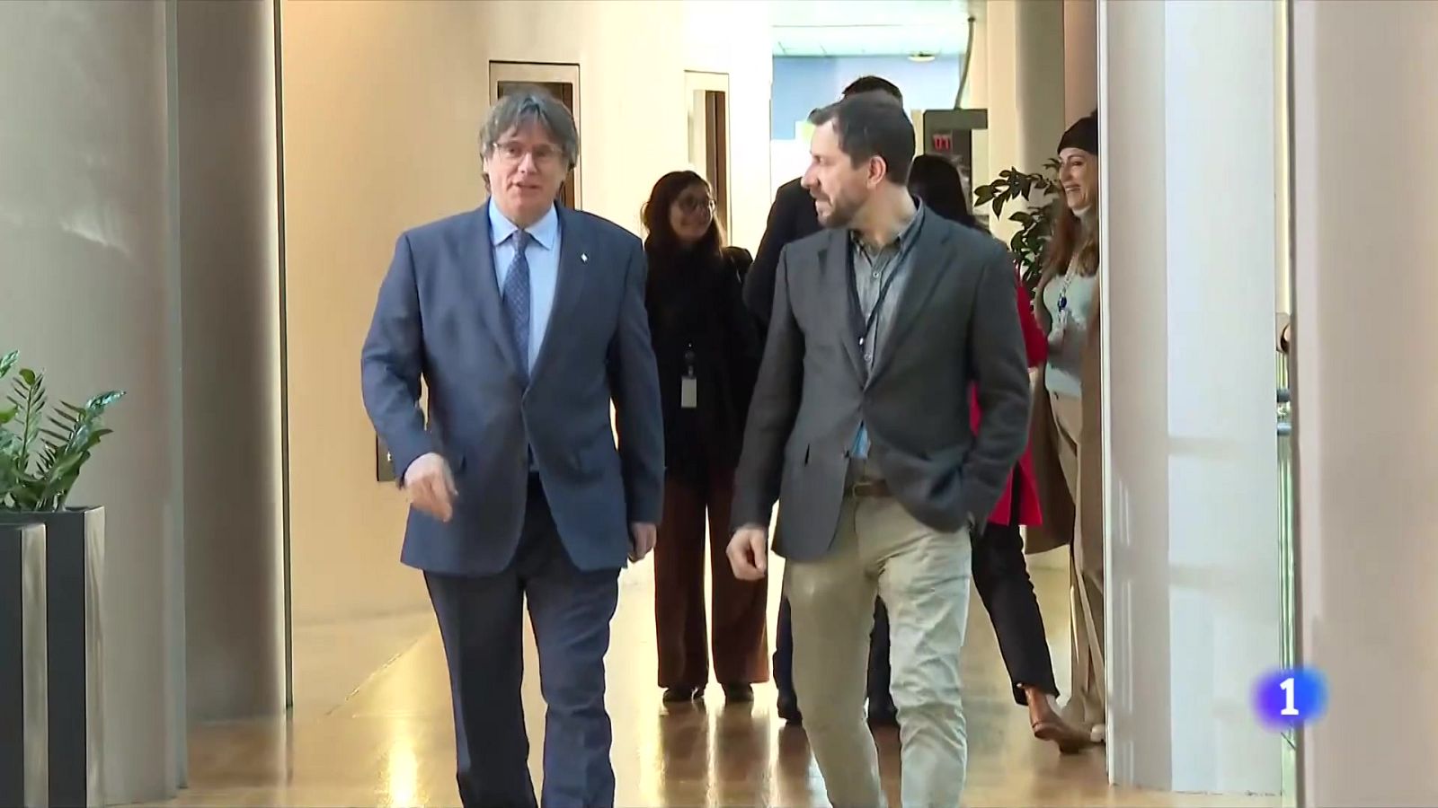 La llei d'amnistia encara la recta final - L'Informatiu | Ver