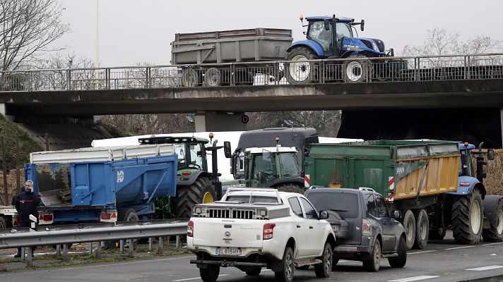 Telediario 2 - Primera víctima mortal durante una protesta de agricultores en el sur de Francia