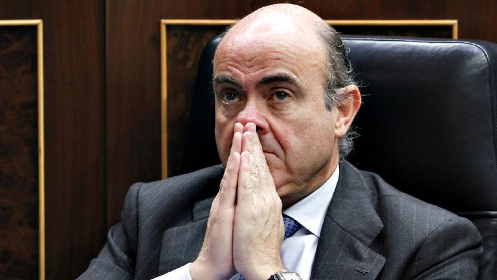 De Guindos: los 40.000 millones del rescate bancario "llegarán con un coste inferior al 1%"