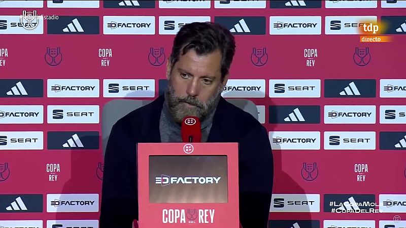 Emotivo recuerdo de Quique Sánchez flores a los aficionados sevillistas fallecidos - Copa del Rey | Ver