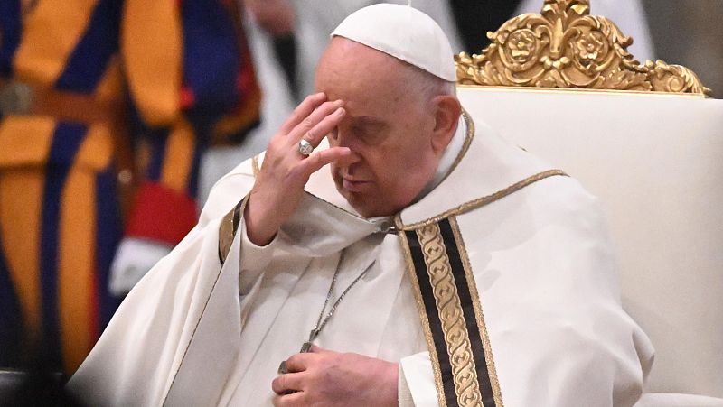 El Vaticano acepta bendecir a parejas homosexuales | Ver