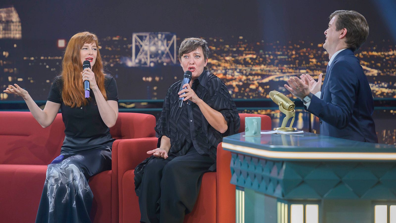 Late Xou con Marc Giró - Entrevista a Eva Hache y Ana Polvorosa - Late Xou con Marc Giró | Ver