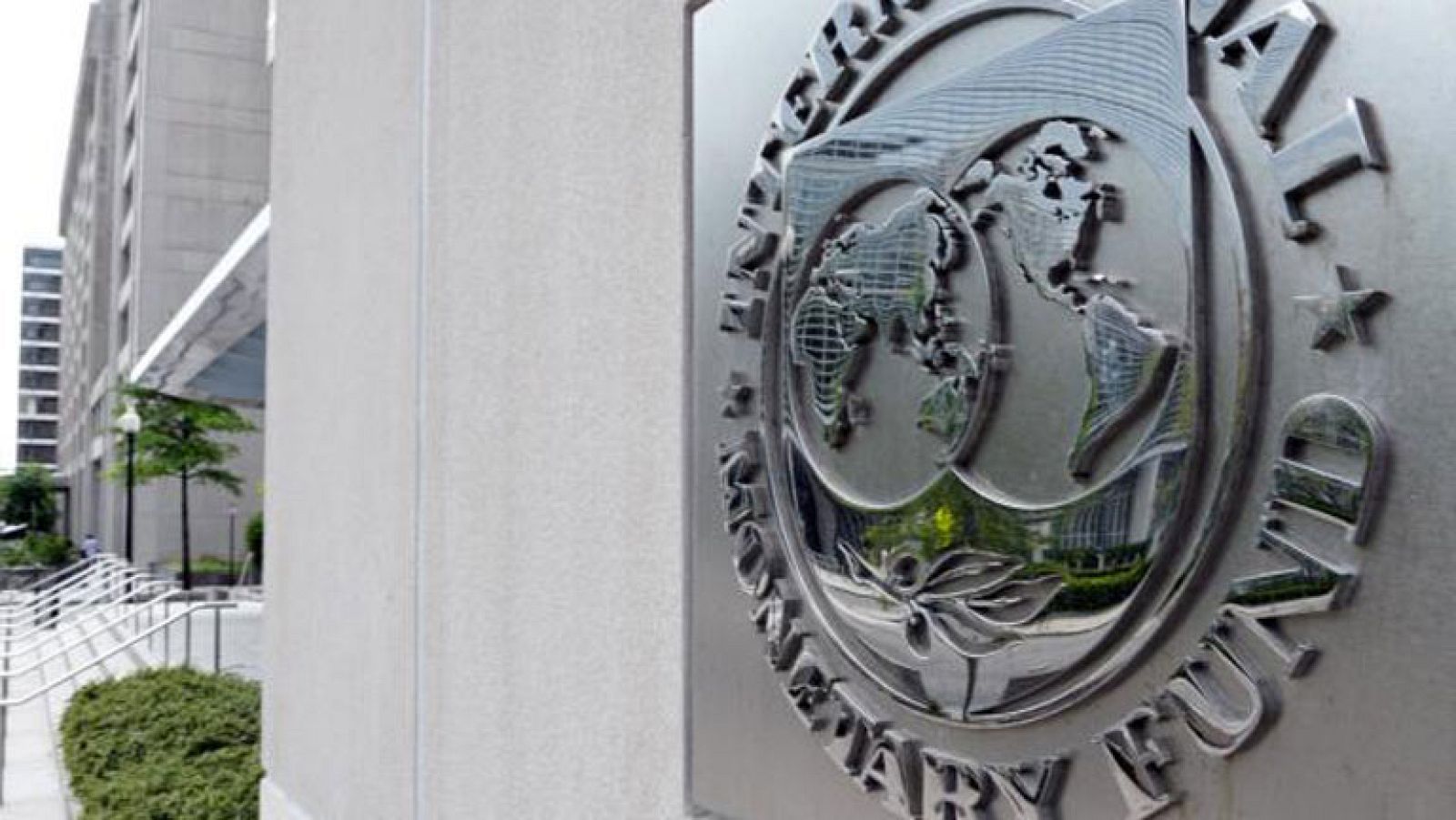 El FMI prevé que España saldrá de la recesión en 2014 con un crecimiento del 1%