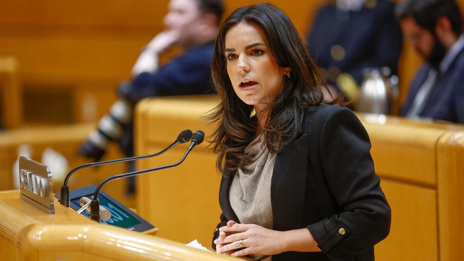 Pepa Millán, portavoz de Vox, señala de "dantesco" lo ocurrido en Baleares - La hora de La 1 | Ver