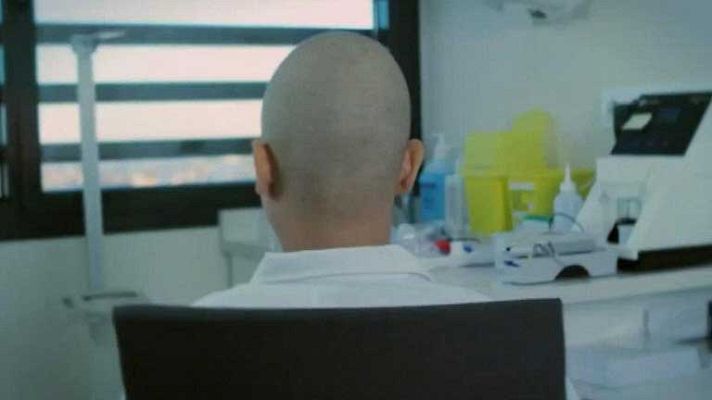 Telediario 1 - Videoclip solidario de Macaco