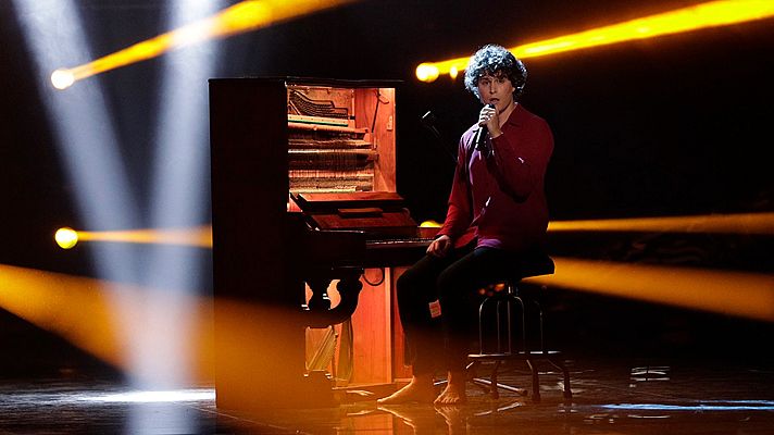 Benidorm Fest 2024: Roger Padrós canta “El temps” | Ver