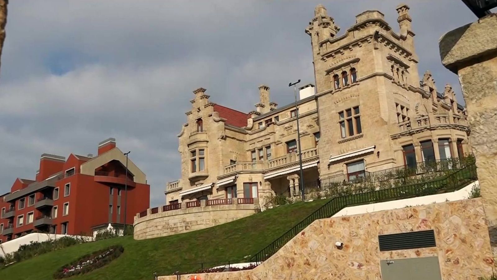 Zoom Tendencias - Getxo&Bilbao Y a ser feliz  - ver ahora