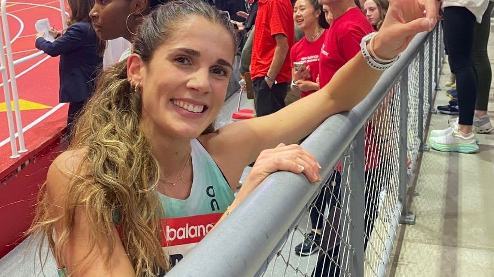Marta García logra el récord de España de 3.000 metros bajo techo - Atletismo | Ver