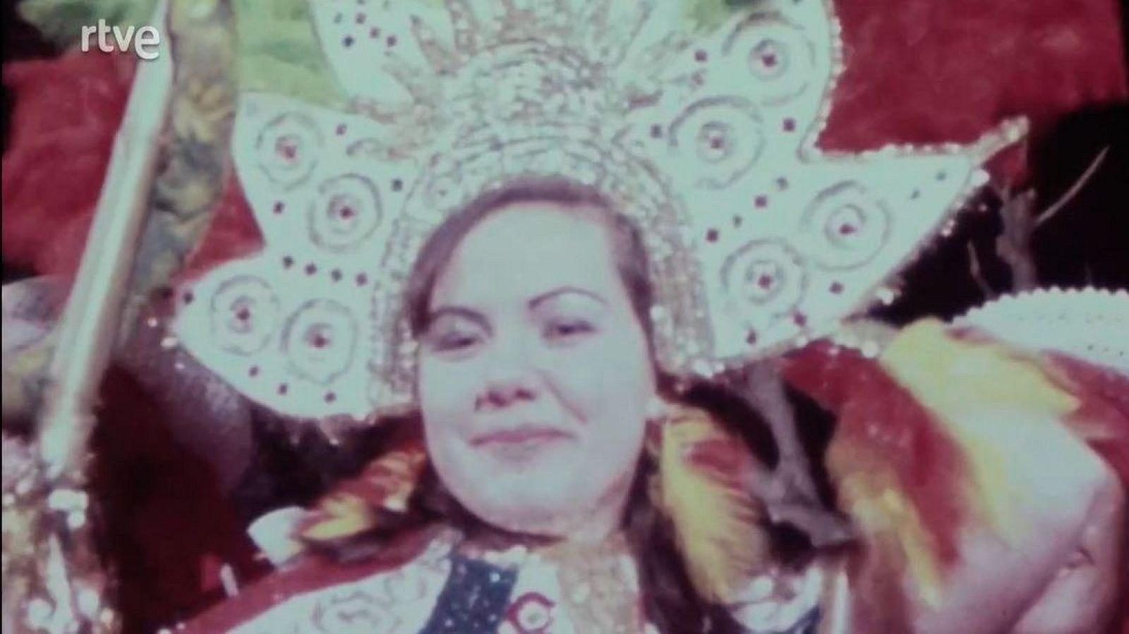 Carnaval: tradició recuperació - Catalunya i Balears avui - arxiu | Veure