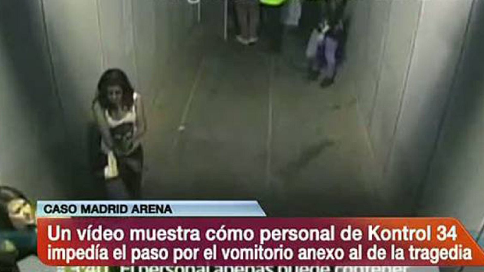 Un vídeo muestra cómo personal de Kontrol 34 impedía el paso por el vomitorio anexo al de la tragedia