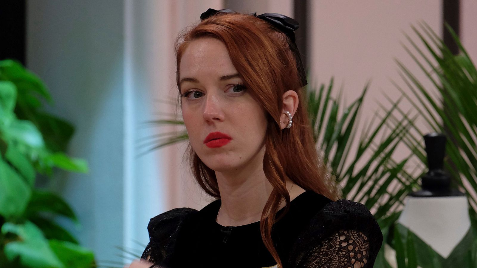 Maestros de la Costura: El concepto de 'familia' de Carlota - Maestros de la costura | Ver