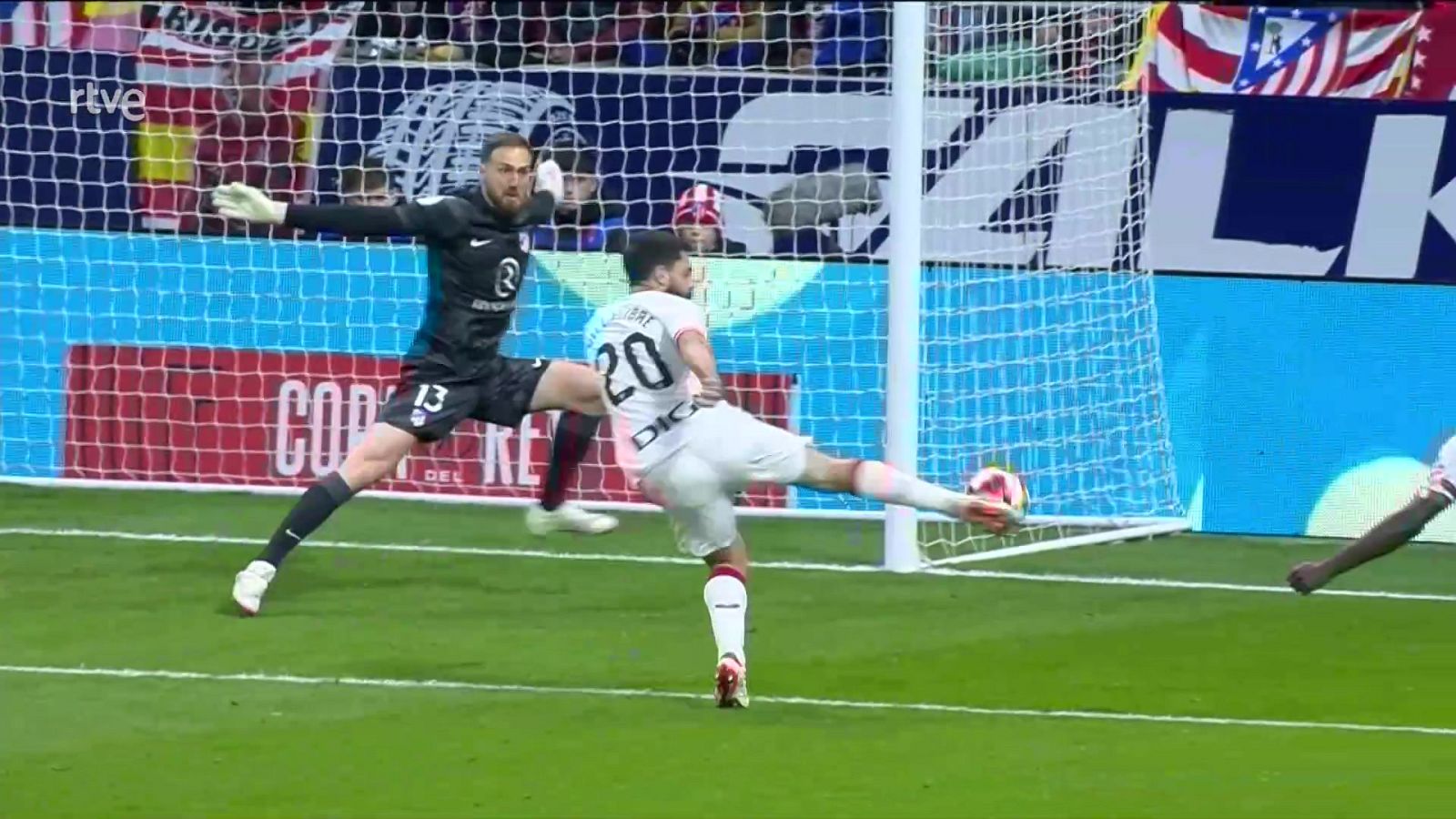 El Athletic lamenta la clara ocasión fallada por Asier Villalibre - Copa del Rey | Ver