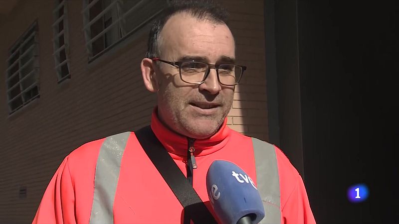 Segon dia de dol a Badalona per l'esfondrament d'un edifici - L'Informatiu | Ver