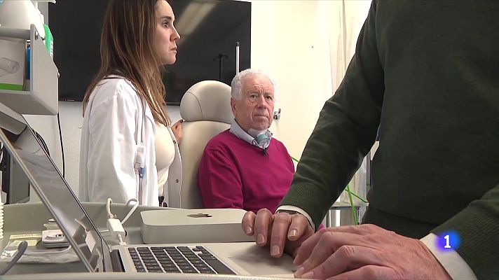 L'Informatiu - L'Hospital del Mar implanta un neuroestimulador per combatre l'apnea del son
