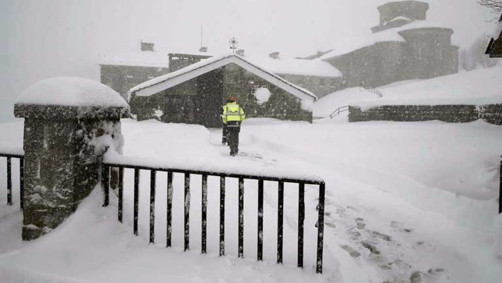 El frío y la nieve dan la bienvenida a la nueva temporada de esquí