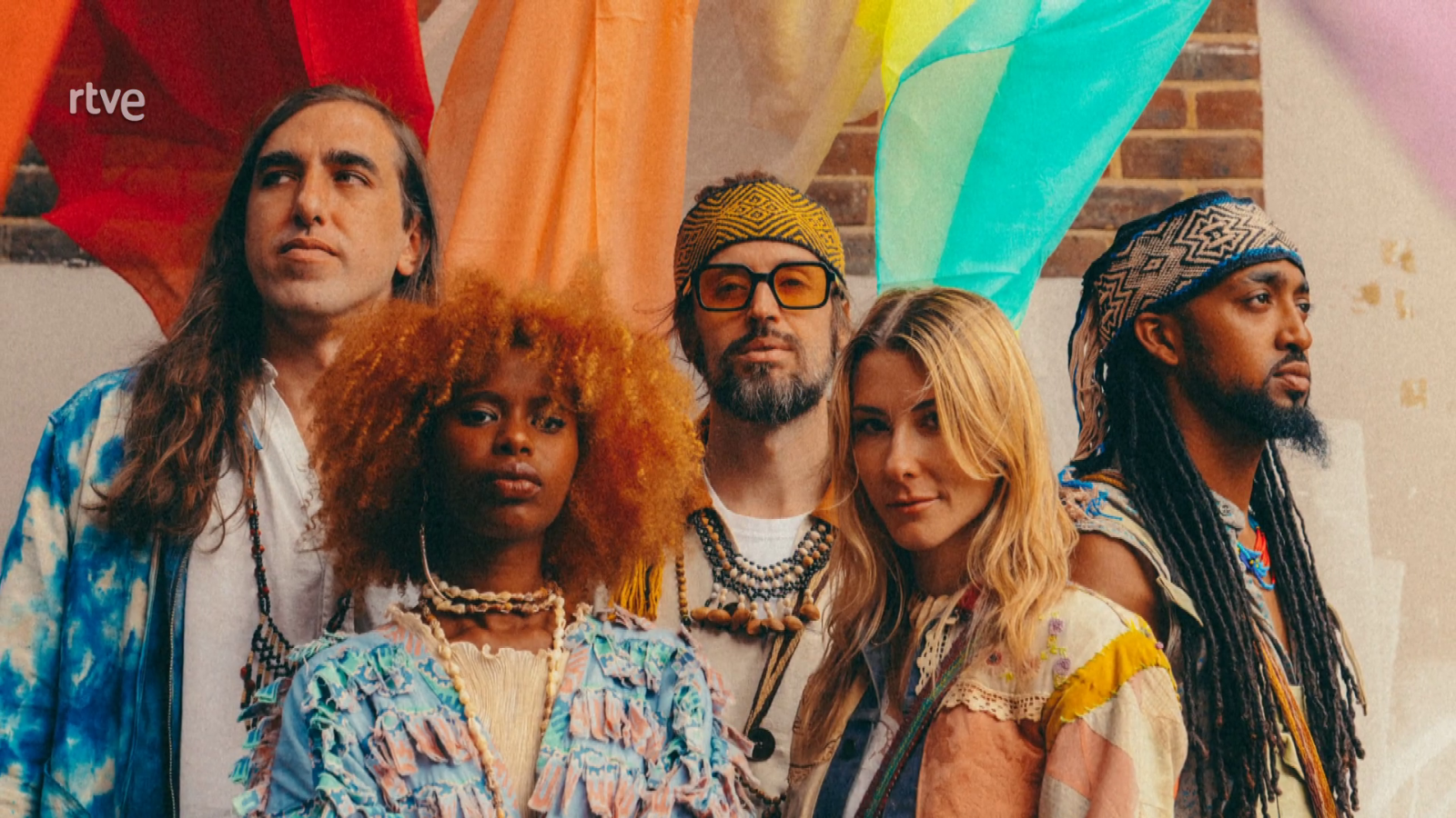 Crystal Fighters - Atención obras | Ver