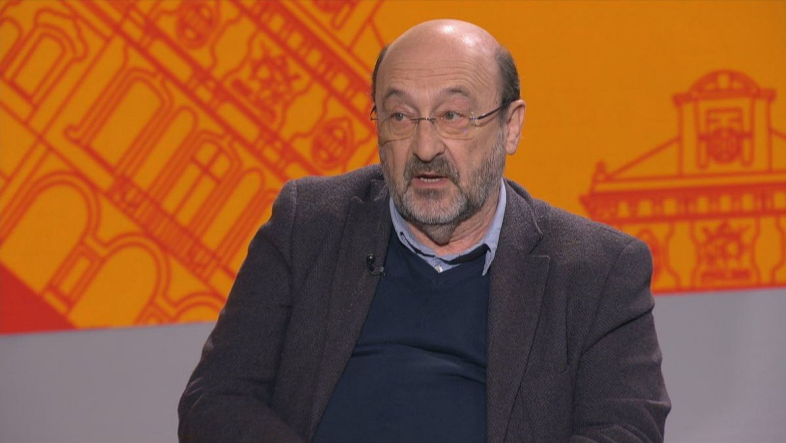 Aquí parlem - Entrevista a Pere Puigdomènech