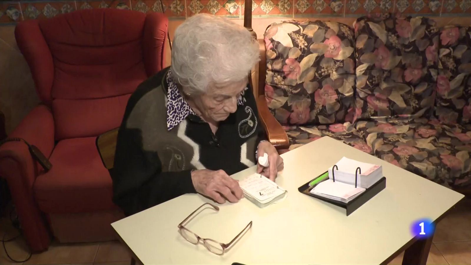 60 anys documentant una vida - L'Informatiu | Ver