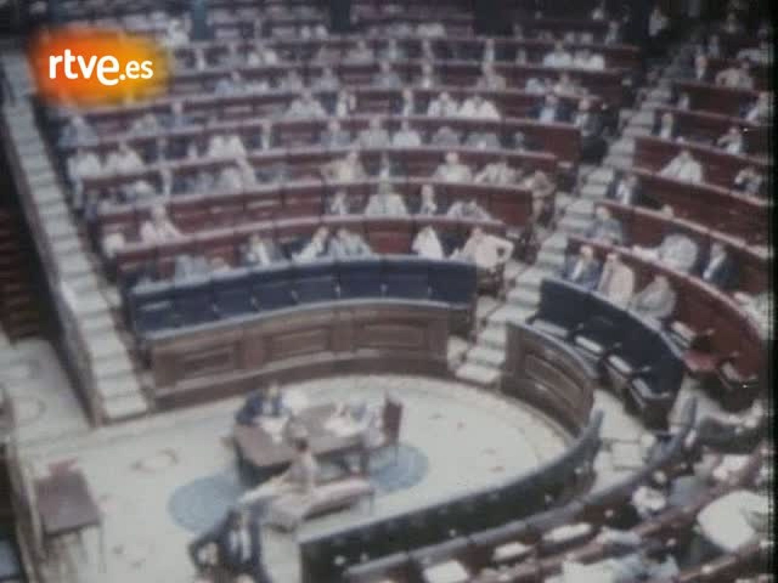Tribuna del Parlamento - La Constitución en el Congreso (2) - Archivo Constitución | Ver