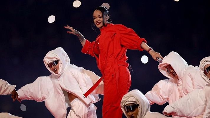 Telediario 1 - Michael Jackson, Diana Ross, U2, Springsteen, Prince, los Rolling... repasamos las mejores actuaciones de la Super Bowl