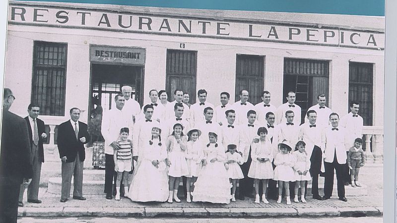 Els restaurants del Passeig Neptú de València fan 100 anys d'història - L'informatiu - Comunitat Valenciana | Ver