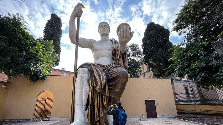 Telediario 1 - El 'Coloso' vuelve a Roma en una reconstrucción en 3D de su escultura de trece metros