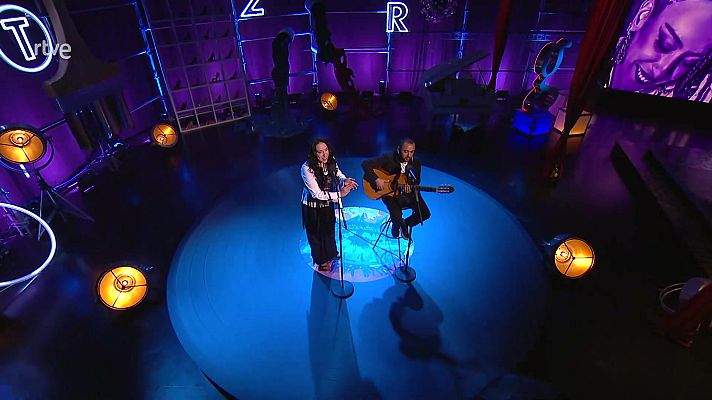 Culturas 2 - Actuación de Lya