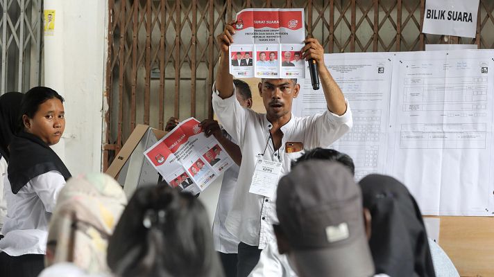 Informativo 24h - Prabowo encabeza las proyecciones en las elecciones en Indonesia