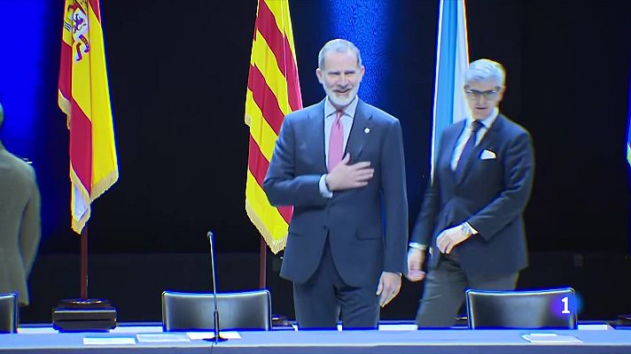L'Informatiu - Felip VI defensa la independència judicial a l'entrega dels despatxos dels jutges