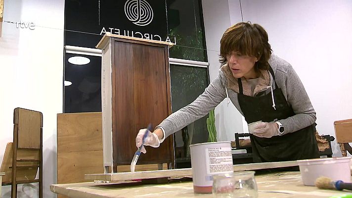 Saber vivir - El arte de la restauración de los muebles y el alma