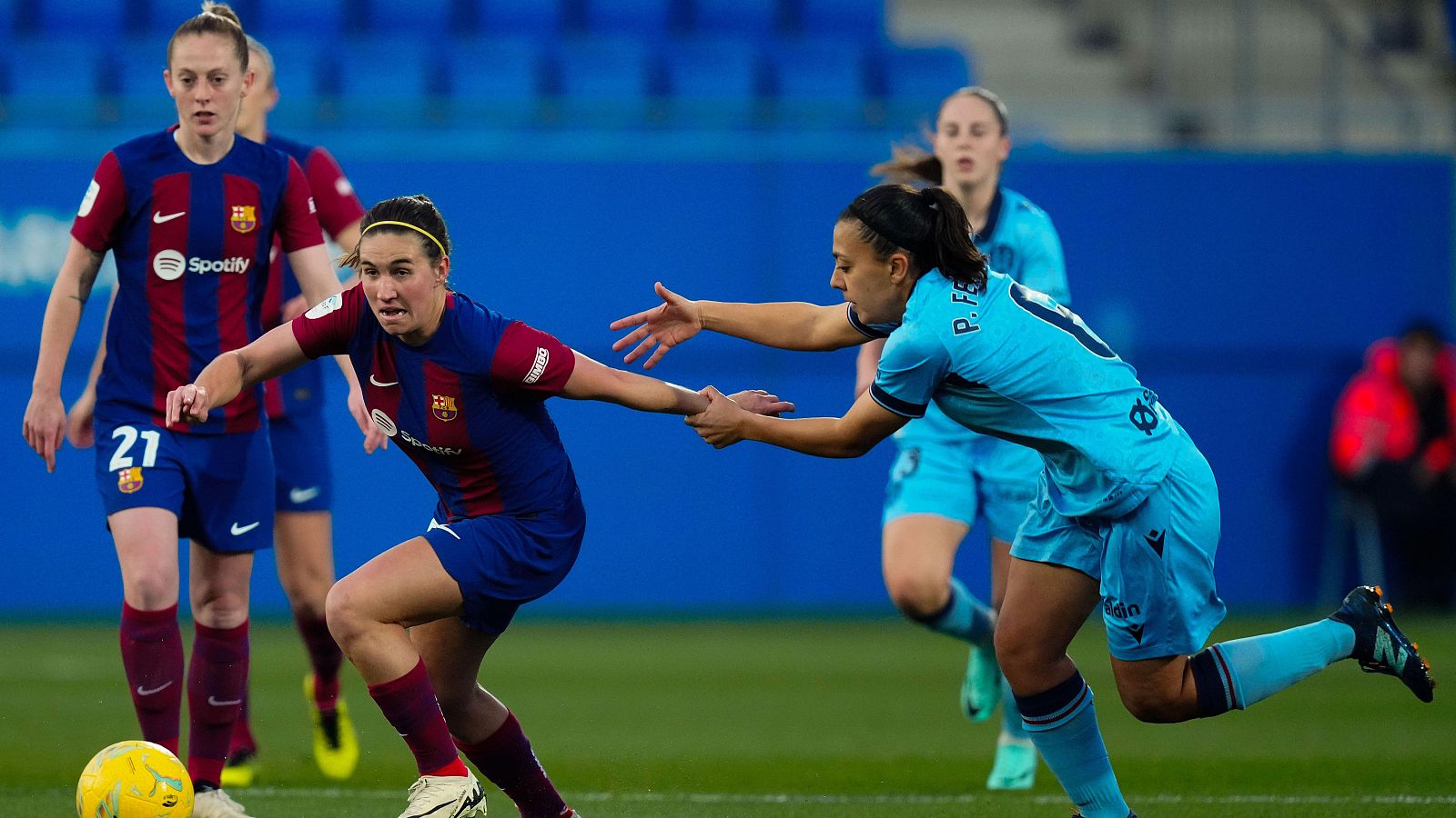 El Barça rompe una racha de 79 victorias seguidas en casa | Ver