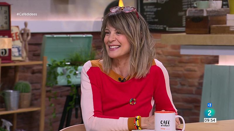 Araceli Segarra presenta el llibre 'Expedició al sostre de vidre' - Cafè d'idees | Veure