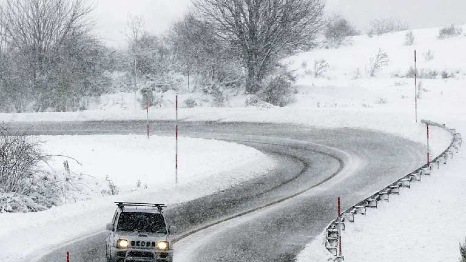 Telediario 2 en cuatro minutos - 01/12/12 | Ver