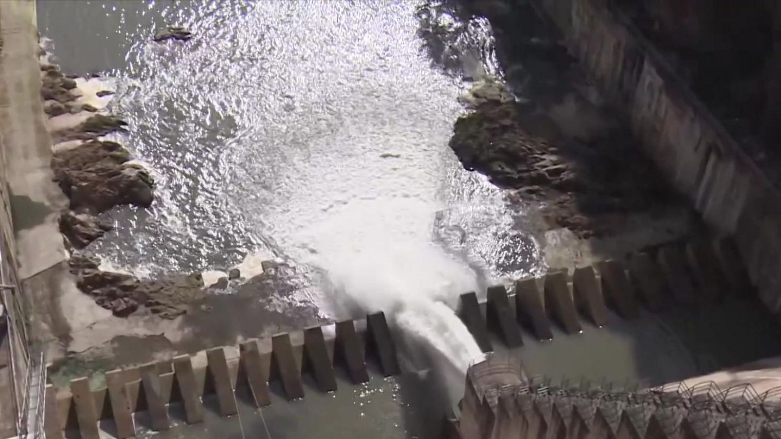 La sequera obliga a reduir l'aigua que es transvasa - L'Informatiu | Ver