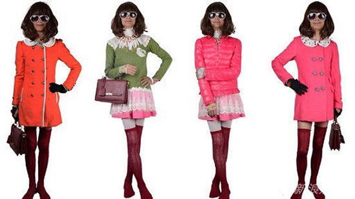 Telediario 1 - Un abuelo se convierte en modelo de ropa femenina en China gracias a Internet