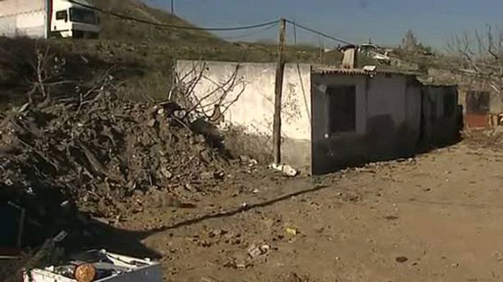 Telediario 1 - Muere una mujer en Madrid tiroteada por su marido y otra resulta herida en una reyerta