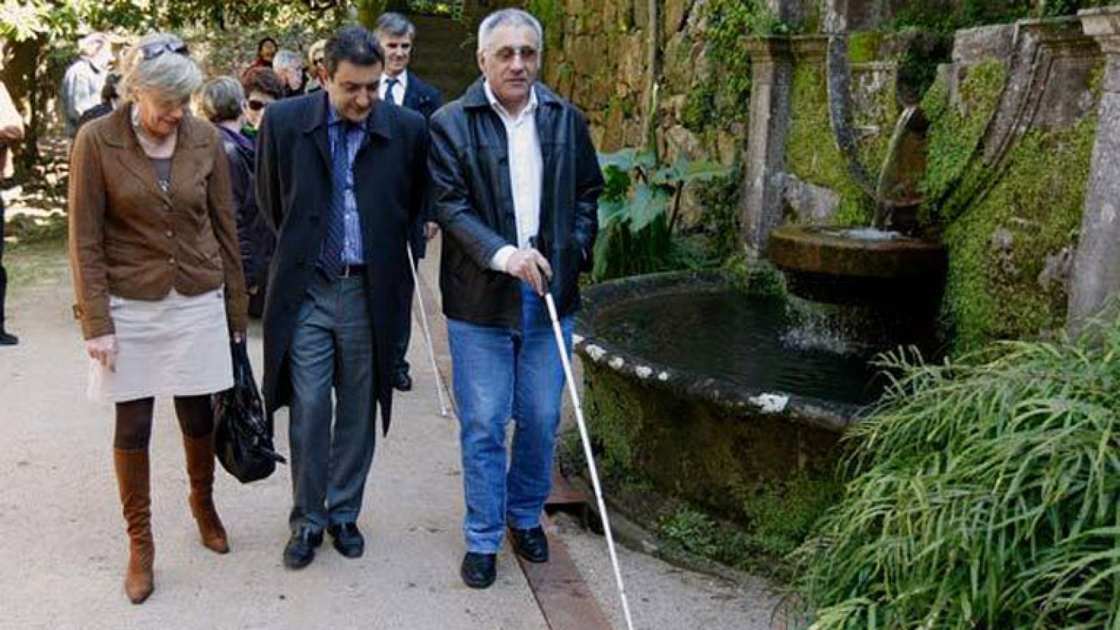 Un parque sensorial para personas ciegas