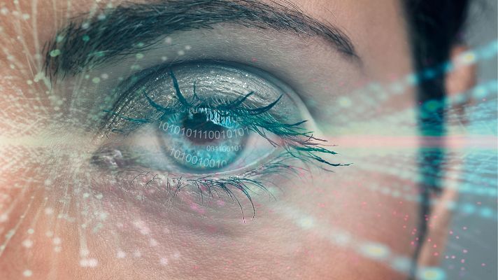 Telediario 2 - El nuevo negocio de OpenAI: colas de jóvenes para vender su iris a cambio de criptomonedas