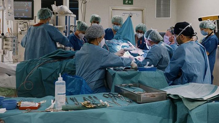 Para todos La 2 - Reportaje con el neurocirujano Andreu Gabarrós