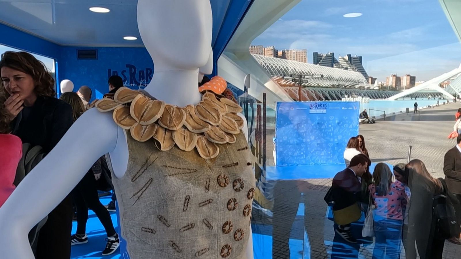 'Las raras' Fashion Roadshow, una iniciativa per a donar visibilitat a les malalties rares - L'informatiu - Comunitat Valenciana | Ver