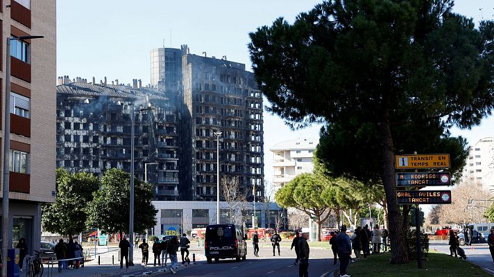 Incendio en Valencia: \"El tema material ahora es lo de menos\" - La hora de La 1
