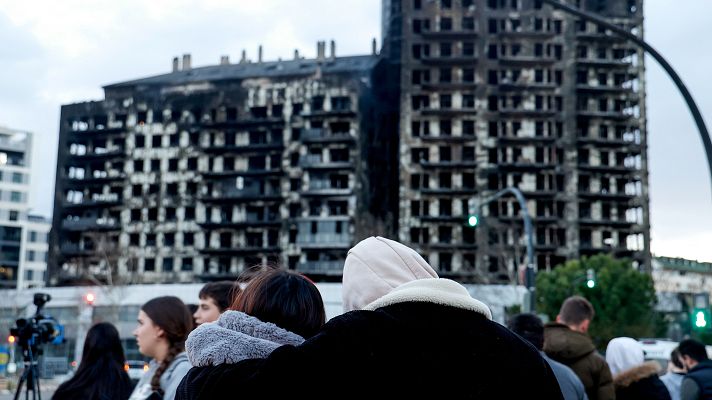 La tarde en 24h - Belén Lilienthal, vecina del edificio incendiado al ver las llamas: "Nos abrazamos y lloramos juntos, sabíamos que estaba todo perdido"
