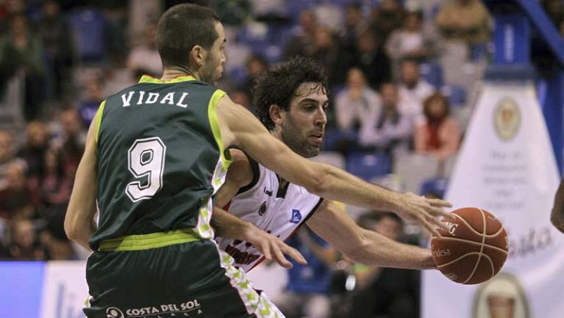 El Unicaja superó de manera contundente al UCAM Murcia (85-58), en el partido en el que se vivió el regreso de Berni Rodríguez a Málaga. Destacar la buena actuación de un recuperado Sergi Vidal (15 puntos).