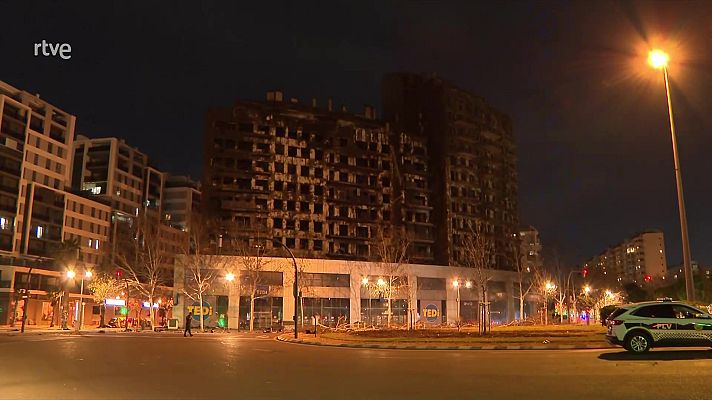 Especiales informativos - Devastador incendio en Valencia - Lengua de signos