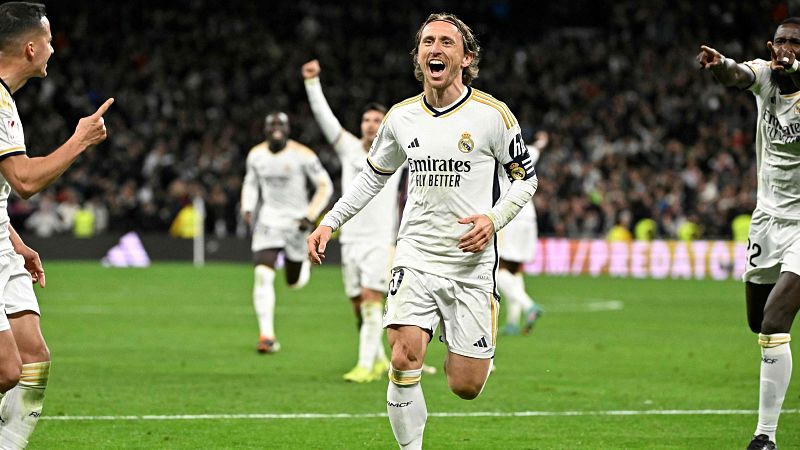 Luka Modric desatasca al Madrid ante un buen Sevilla