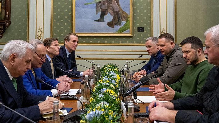 Telediario 2 - Crece el debate sobre el apoyo a Ucrania en EE.UU.